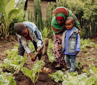 Hindiya and her sons