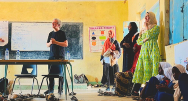 Esperanza in a classroom