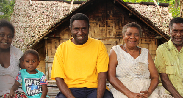 Family in Vanuatu 2