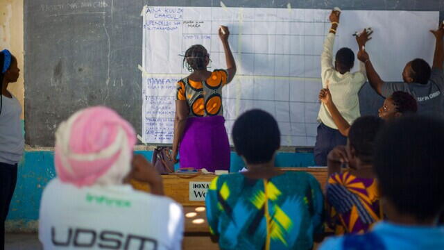 A community member inputs into the climate risk assessment for food and nutrition security in Ngwamanota community, Kishapu District, Northern Tanzania