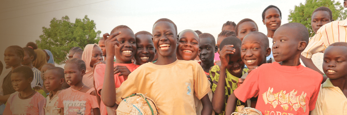 smiling children sudan