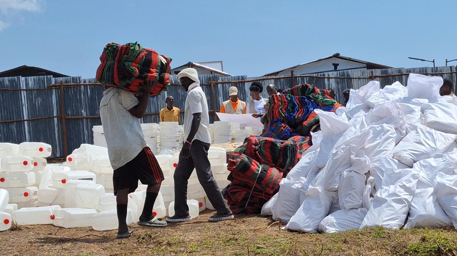 Distribuation of aid in DRC