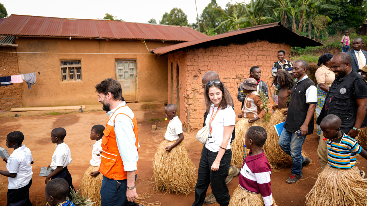 Esperanza with school children in DRC